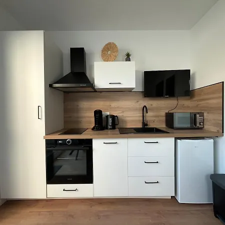 公寓 Avec Coin Nuit & Cuisine Exterieur Agreable 22b 永河畔拉罗什