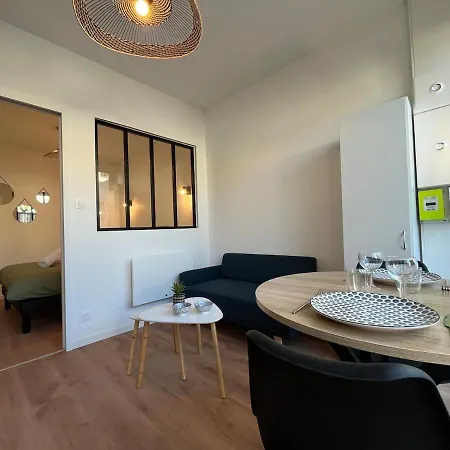 22b Avec Exterieur Coin Nuit & Cuisine