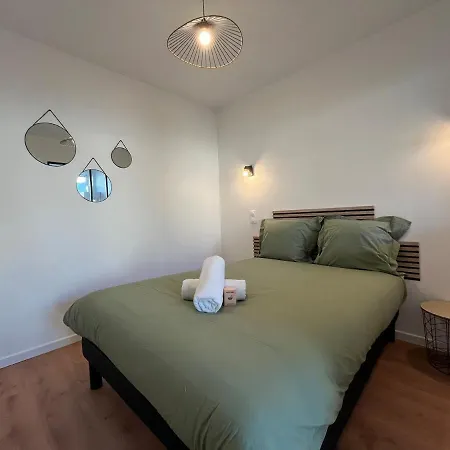 Avec Coin Nuit & Cuisine Exterieur Agreable 22b *