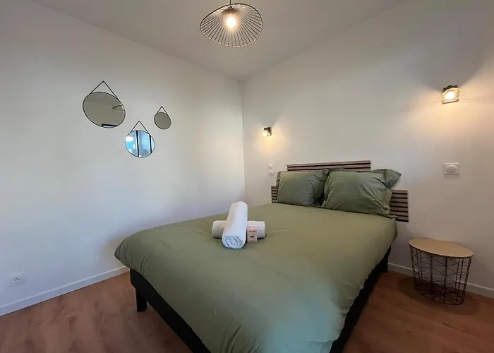 Avec Coin Nuit & Cuisine Exterieur Agreable 22b *